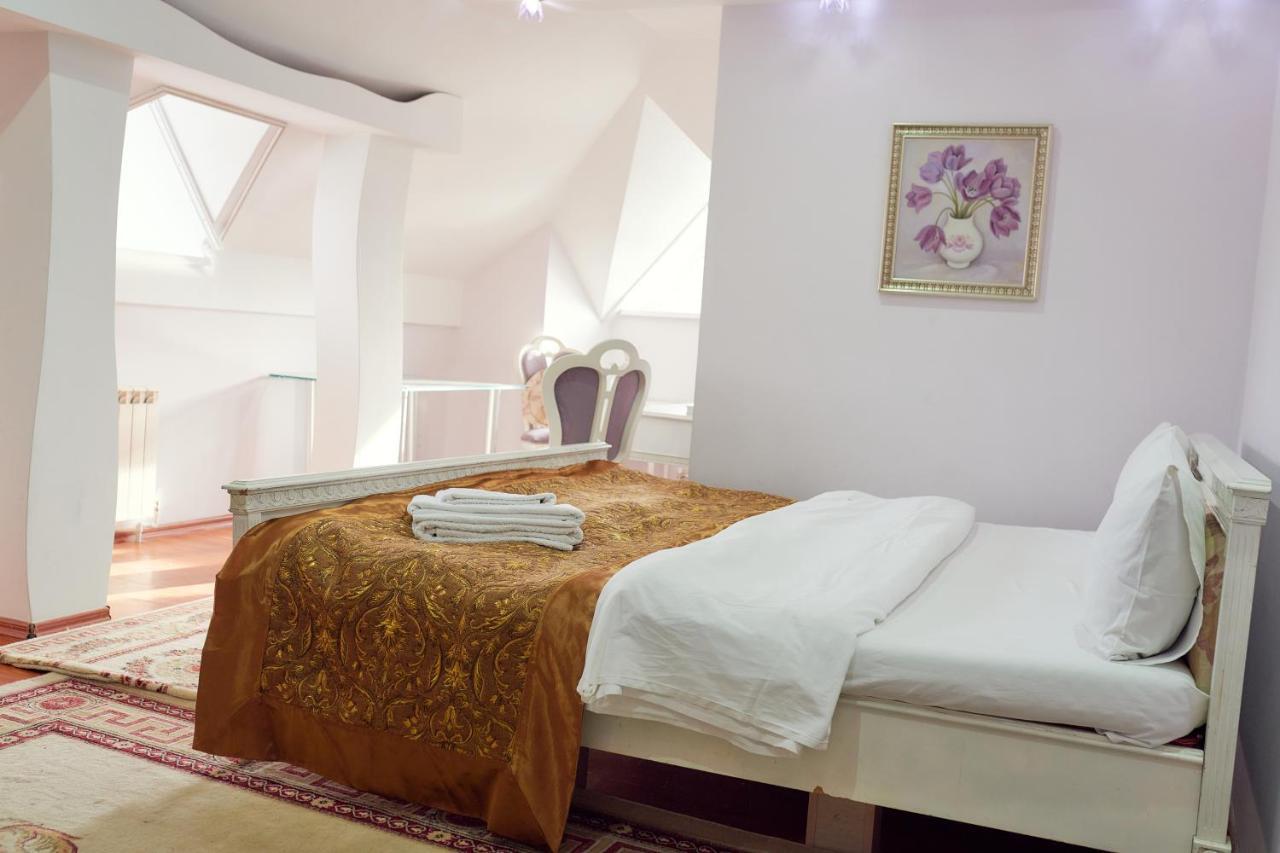 Hotel Ezio Chişinău Extérieur photo