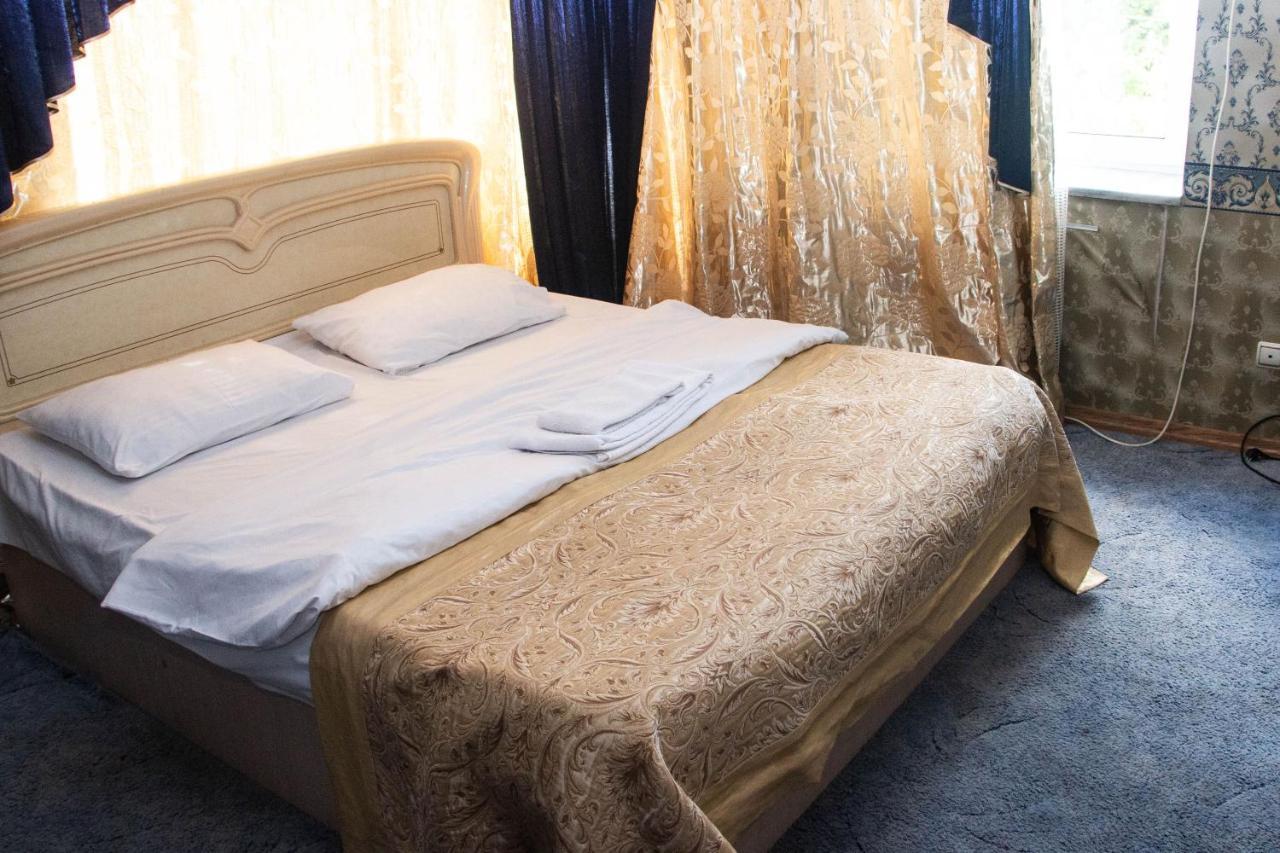 Hotel Ezio Codru Extérieur photo