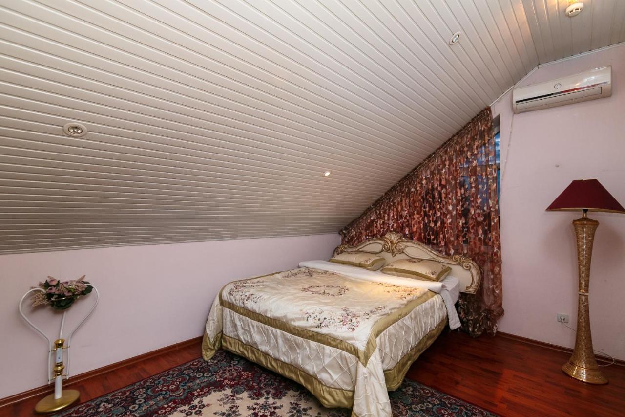 Hotel Ezio Chişinău Extérieur photo