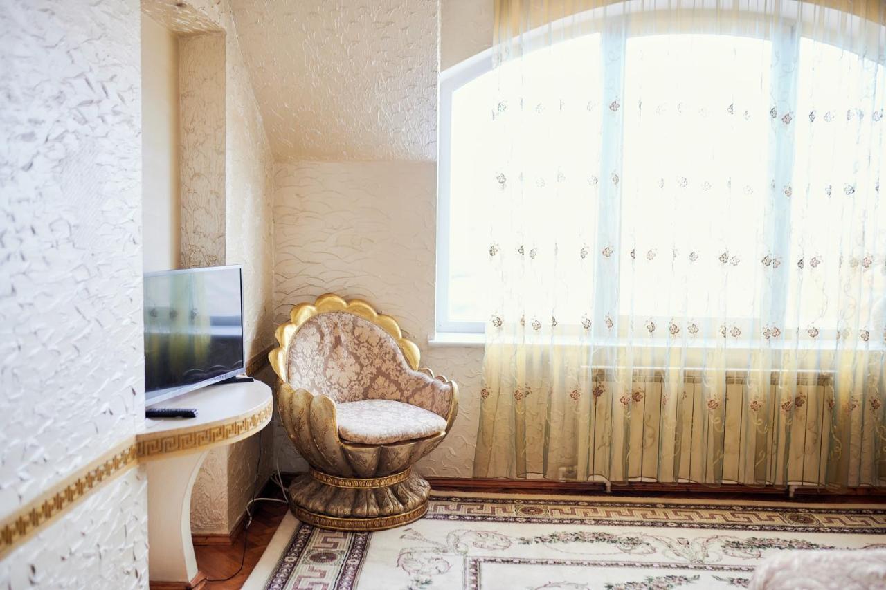 Hotel Ezio Codru Extérieur photo