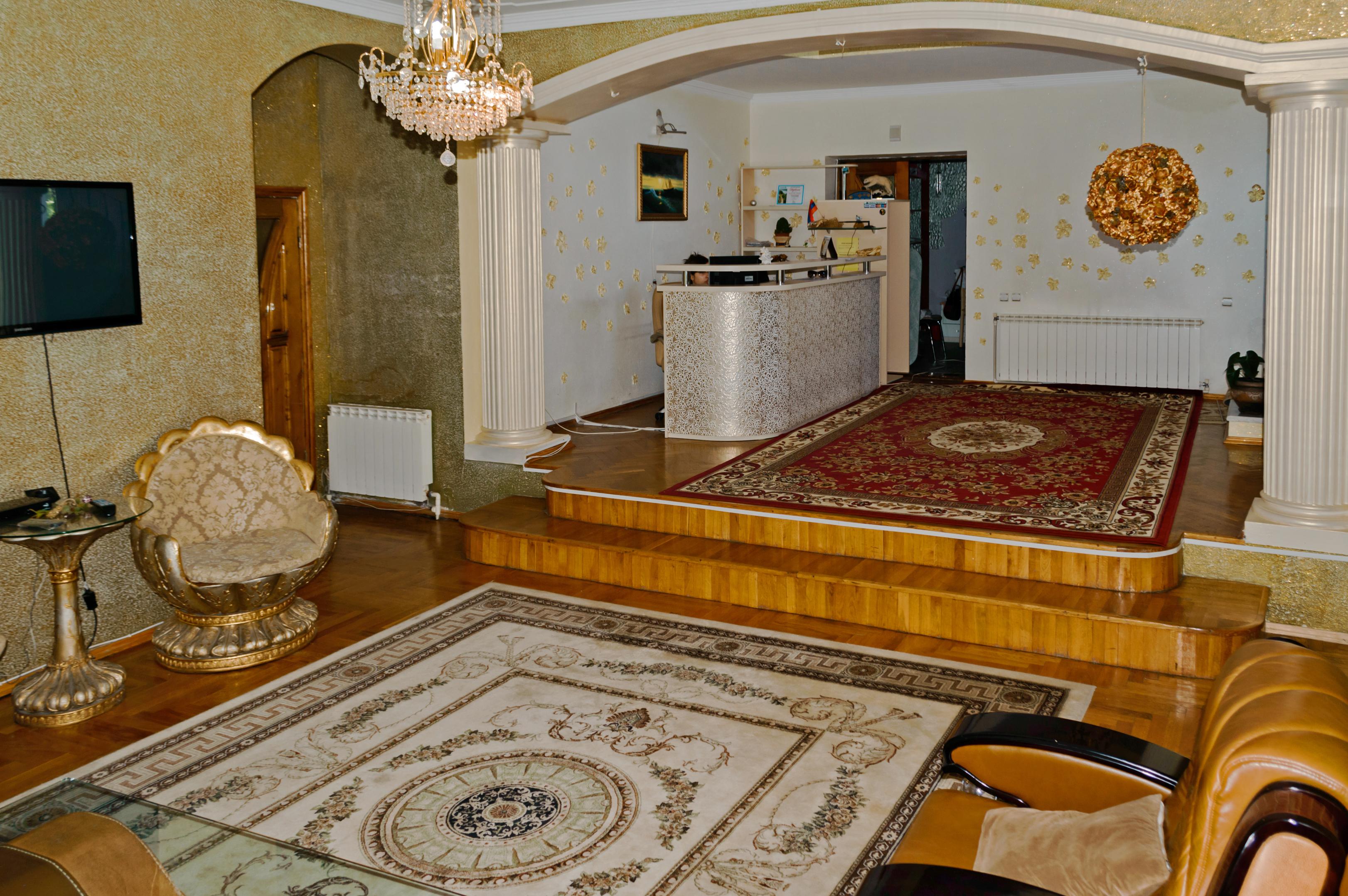 Hotel Ezio Chişinău Extérieur photo